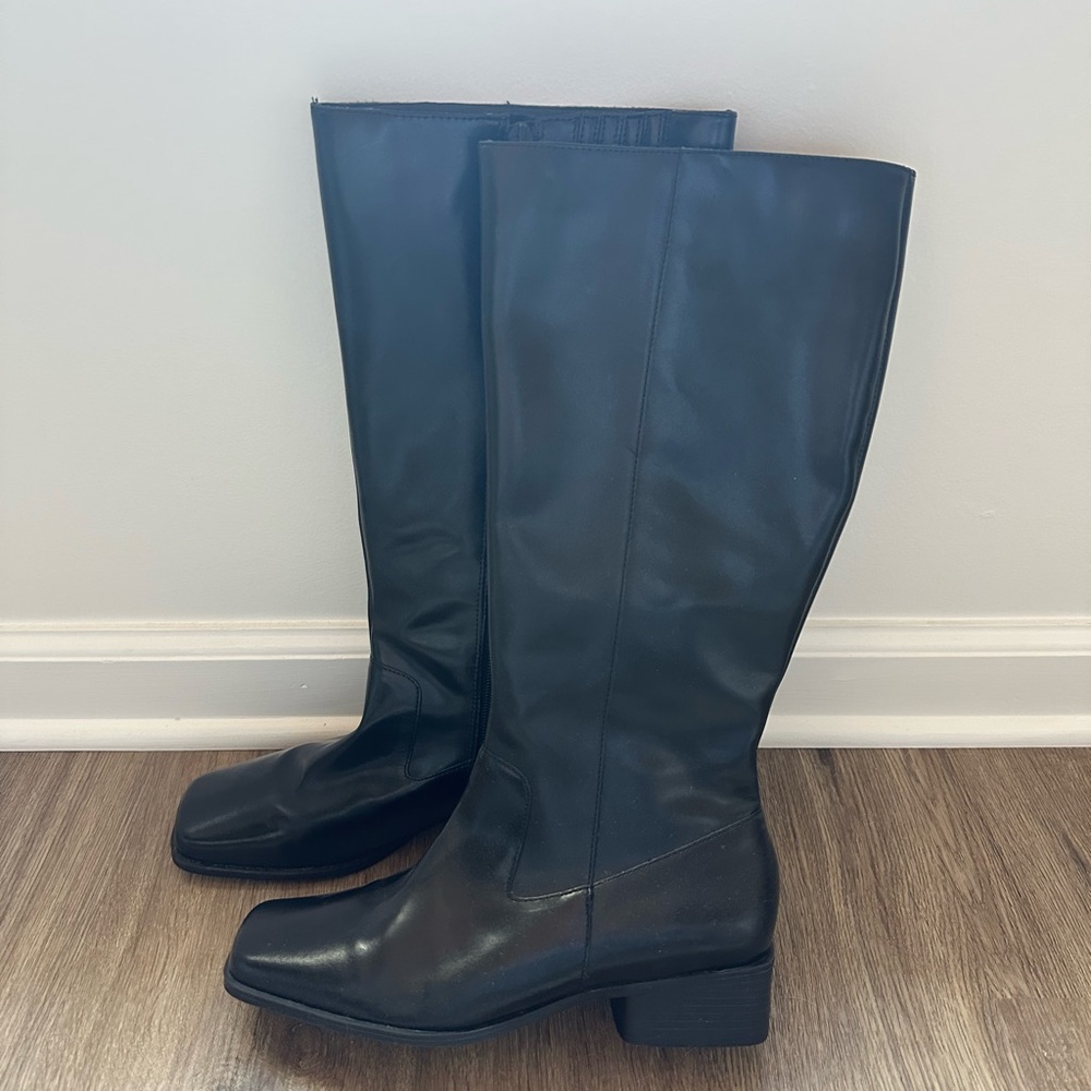 Black Tall Leather Boots
